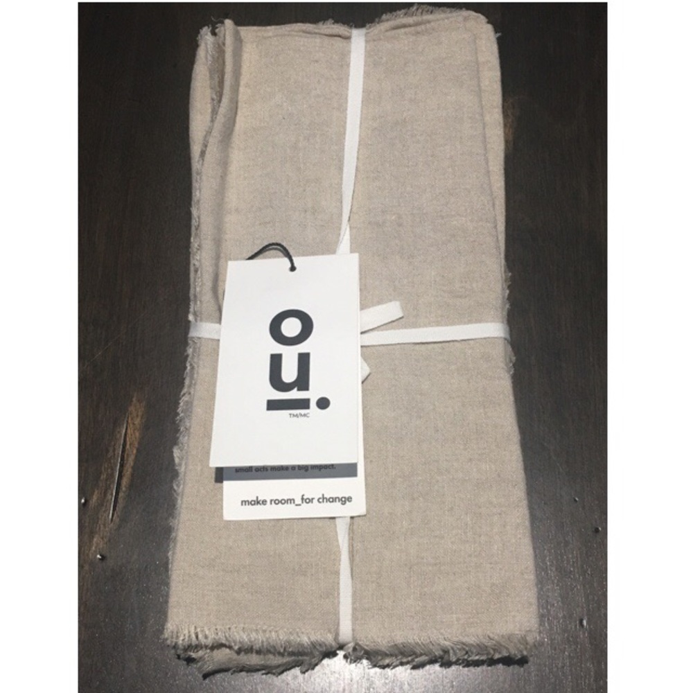 Hemmed Linen Napkins in Natural, Set of 4